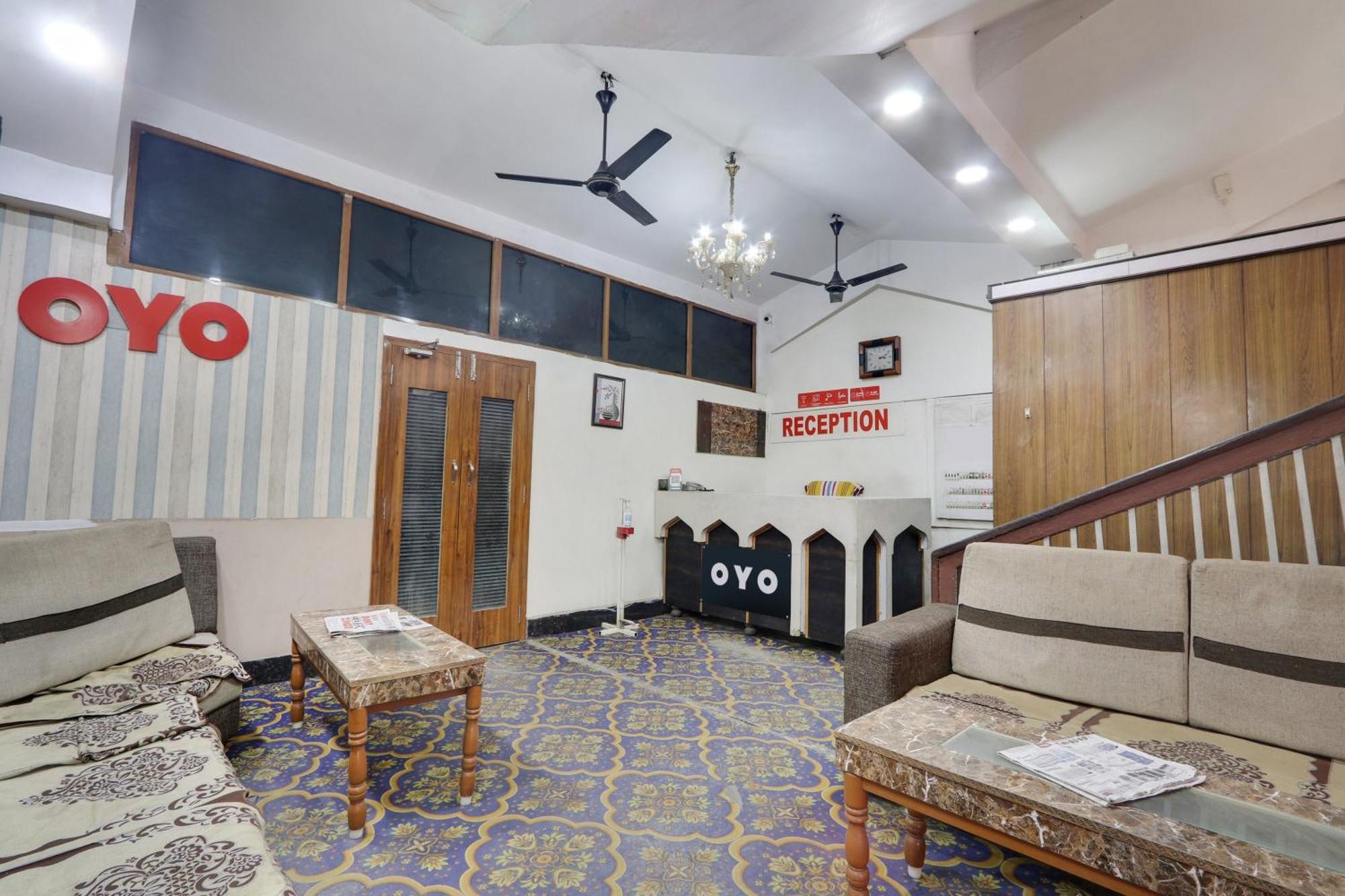 โอโย 71906 แกรนด์ โฮเทล แอนด์ ลอดจ์ Hotel Sangareddy ภายนอก รูปภาพ